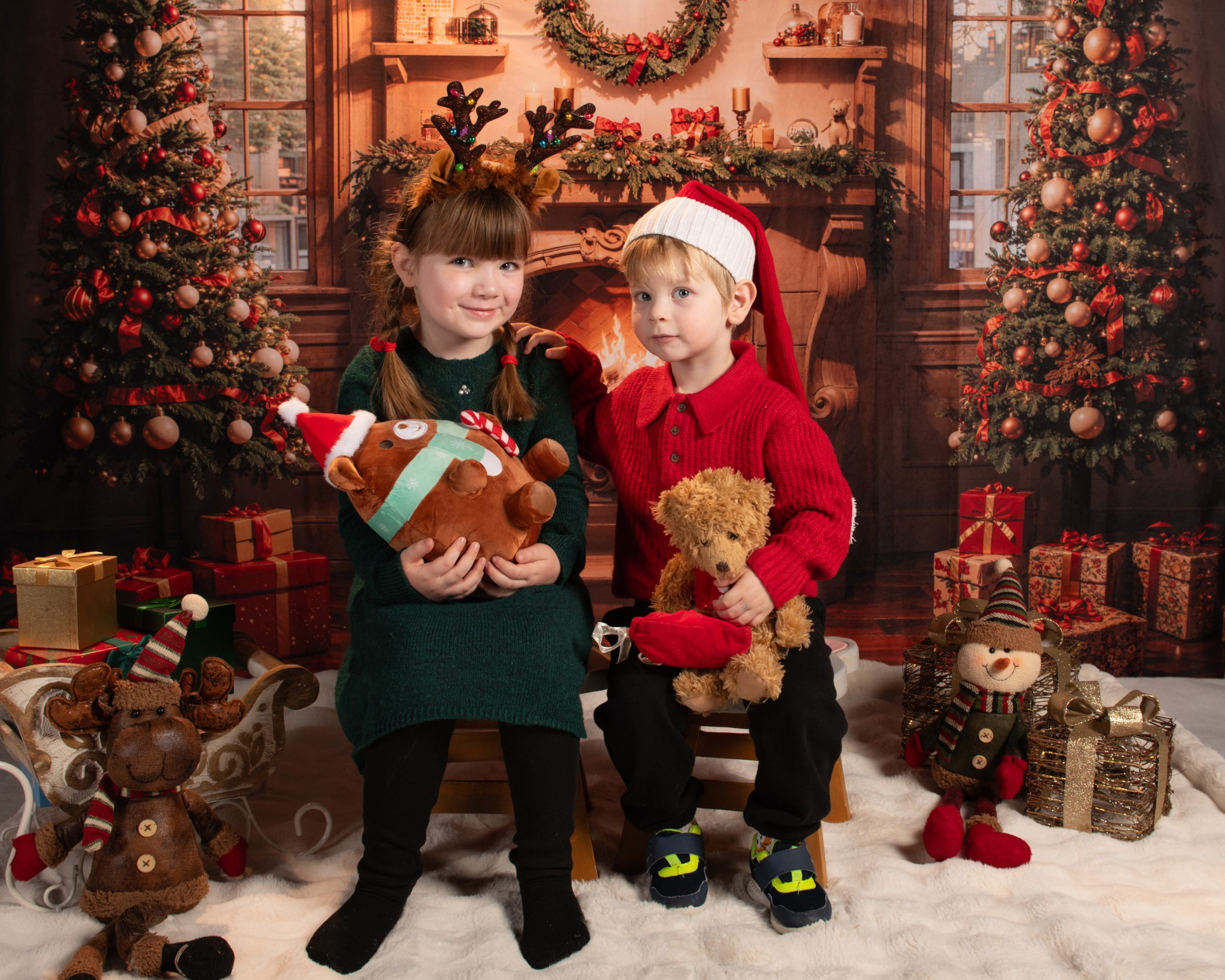 Two children in a festive portrait by Matt Photo Videography